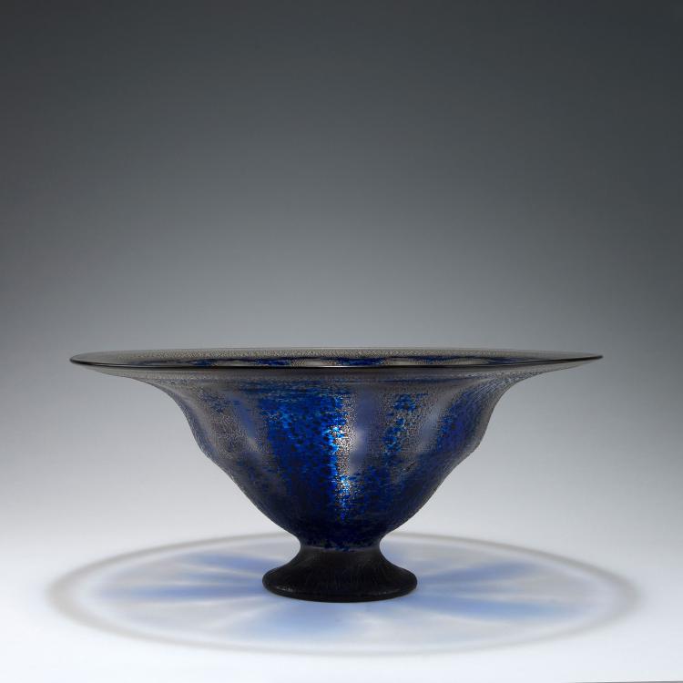 Bild 1 zu Objekt, 'Urbanit' footed bowl, c1926, Chris Lebeau, Moser, Leo, Karlsbad, 123 507