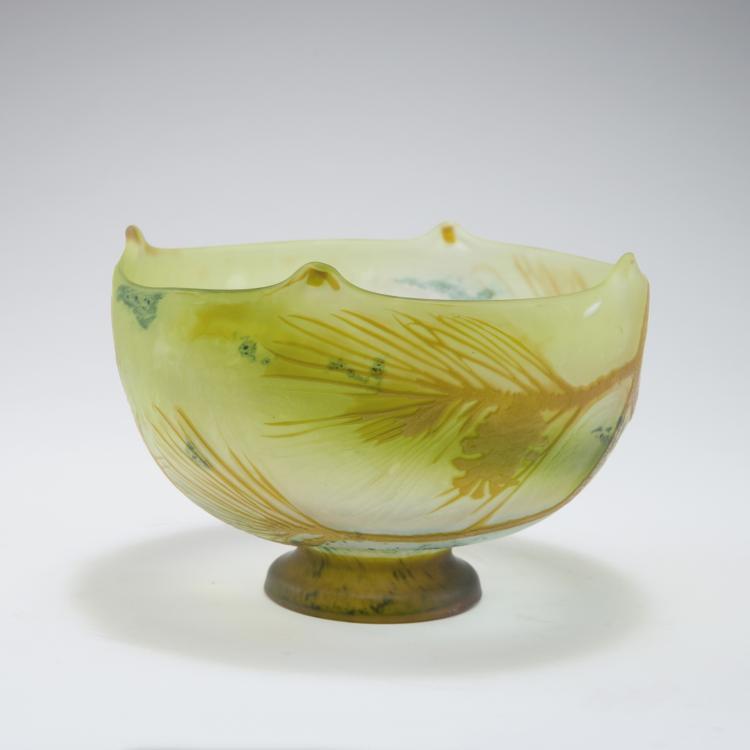 Hauptbild zu Objekt, 'Pins' footed bowl, 1906-14, Gall&eacute;, Emile, Nancy, 123 333