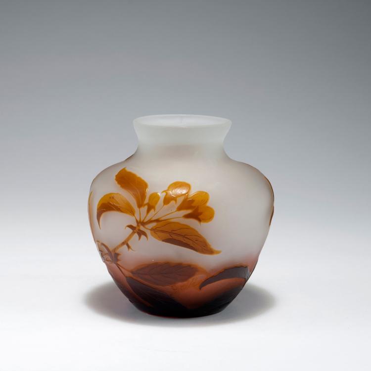 Bild 1 zu Objekt, 'Fleurs de cerisier' vase, 1920s, Gall&eacute;, Emile, Nancy, 123 355
