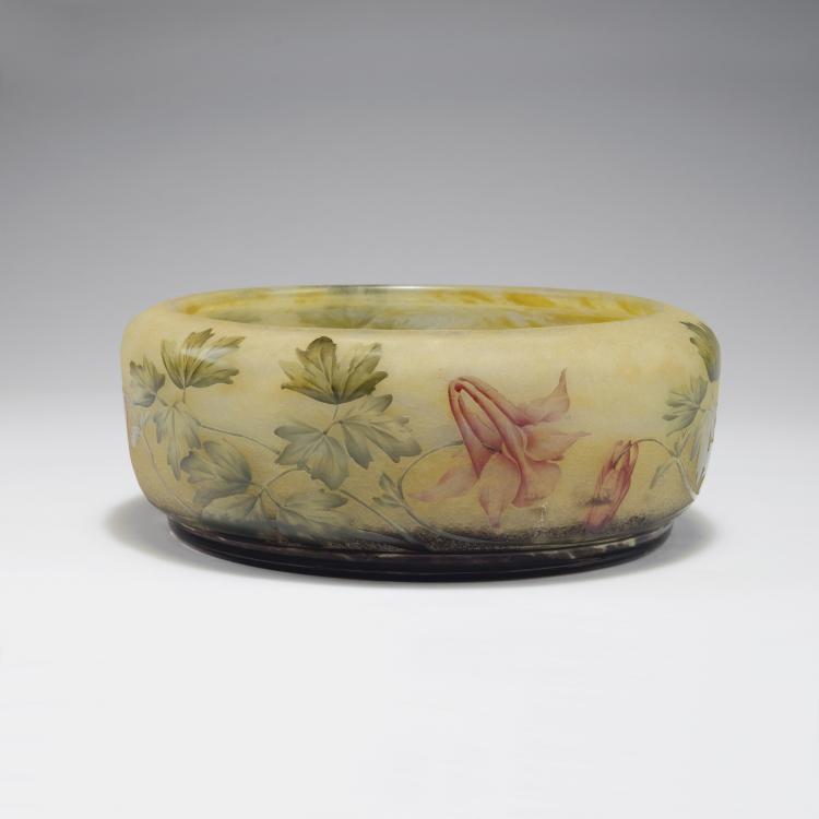 Hauptbild zu Objekt, 'Ancolies' bowl, c1910, Daum Fr&egrave;res, Nancy, 123 246