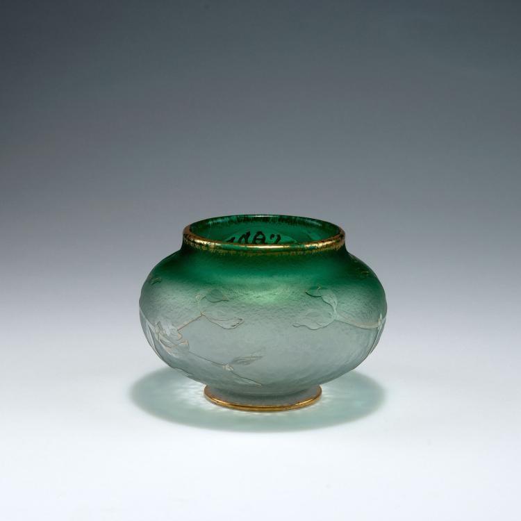 Bild 1 zu Objekt, 'Au gui l'an neuf' vase, 1897, Daum Fr&egrave;res, Nancy, 123 172