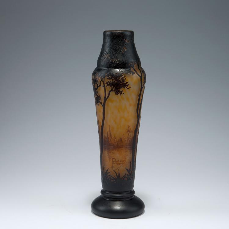 Bild 1 zu Objekt, 'Paysage lacustre' vase, 1910, Daum Fr&egrave;res, Nancy, 123 221