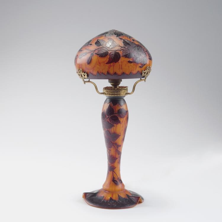 Hauptbild zu Objekt, 'Roses' table light, 1920s, Verreries d'Art d'Aurys, Carentan, 123 441