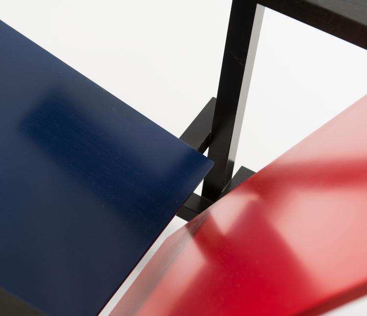 Bild 3 zu Objekt, Armlehnsessel 'Rot-Blau', 1918, Gerrit Rietveld, Cassina, Mailand, 125B 134