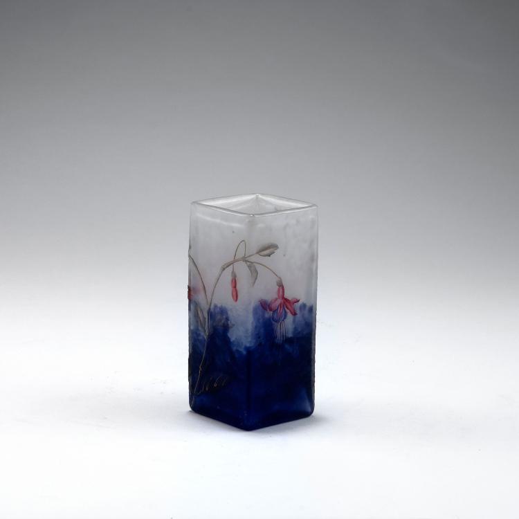 Bild 1 zu Objekt, 'Fuchsias' vase, 1905-10, Daum Fr&egrave;res, Nancy, 123 198