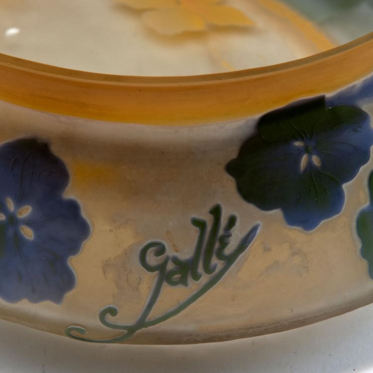 Bild 2 zu Objekt, 'Hortensias' bowl, 1906-14, Gall&eacute;, Emile, Nancy, 123 340