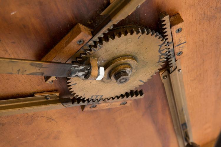 Bild 2 zu Objekt, 'S.T.'-Tisch, 1954, J&uuml;rg Bally, Wohnhilfe, Z&uuml;rich, 125B 290