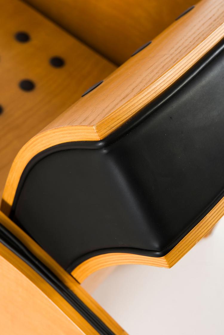 Bild 5 zu Objekt, Armlehnsessel 'Crust chair', 1988, Ron Arad, Sawaya & Moroni, Rom, 124A 83