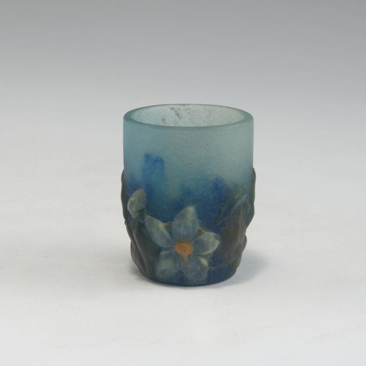 Bild 1 zu Objekt, Kleiner Becher, um 1925, Henri Berg&eacute;, Walter, Amalric, Nancy, 126 284