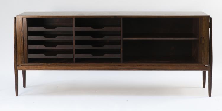 Bild 6 zu Objekt, Sideboard / Raumteiler, 1954, Finn Juhl, Niels Vodder, Kopenhagen, 124A 58