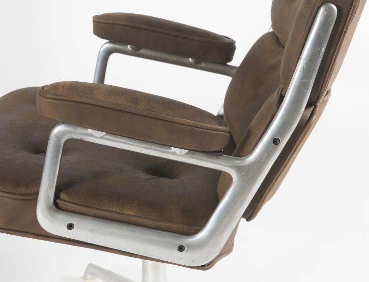 Bild 4 zu Objekt, Two 'Time Life' armchairs, 1960 , ICF Cadsana, Mailand (zugeschrieben), 125A 18