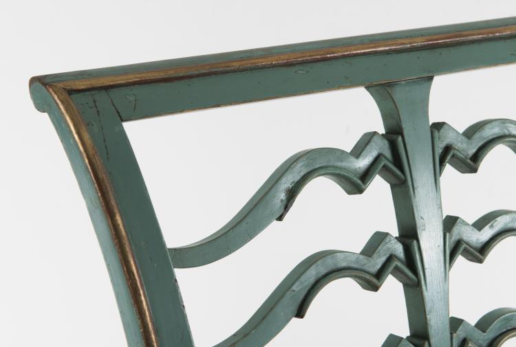 Bild 2 zu Objekt, Dresser, night table, vanity, two chairs, 1920s, Hauswalt, Heinrich M&ouml;belfabrik, Breslau, 124A 25