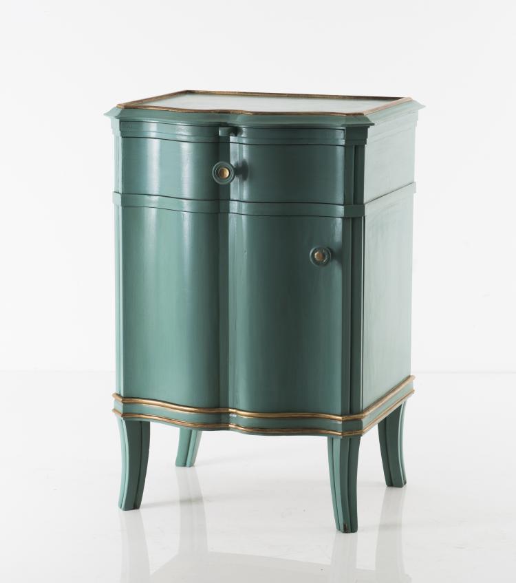 Bild 12 zu Objekt, Dresser, night table, vanity, two chairs, 1920s, Hauswalt, Heinrich M&ouml;belfabrik, Breslau, 124A 25