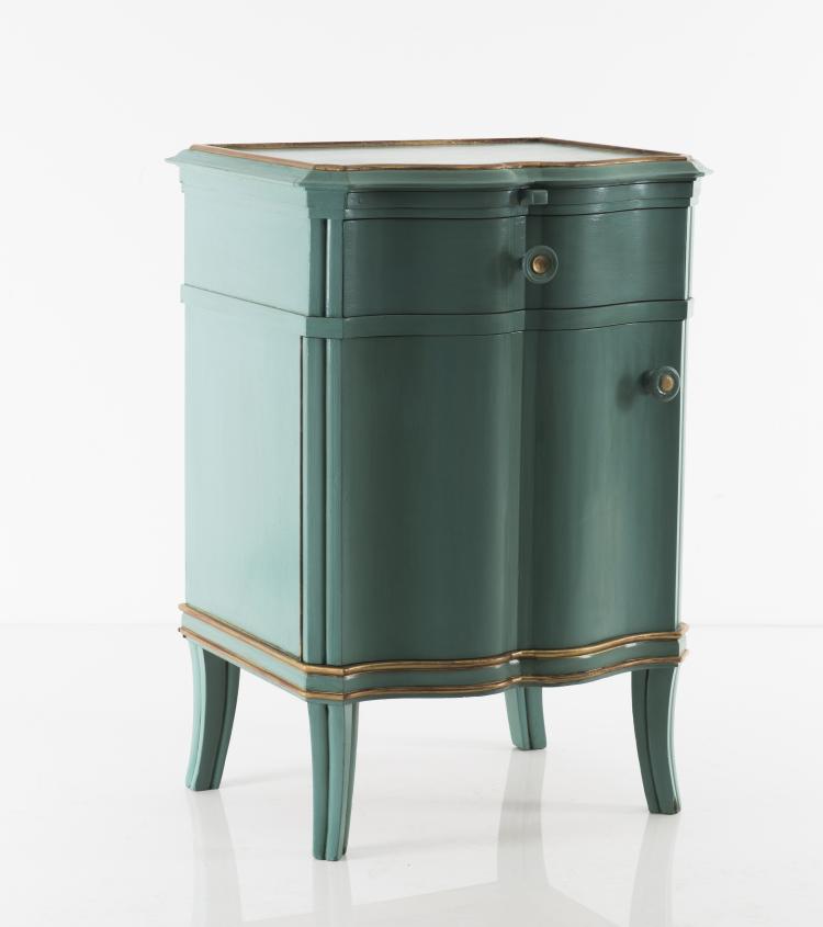 Bild 13 zu Objekt, Dresser, night table, vanity, two chairs, 1920s, Hauswalt, Heinrich M&ouml;belfabrik, Breslau, 124A 25