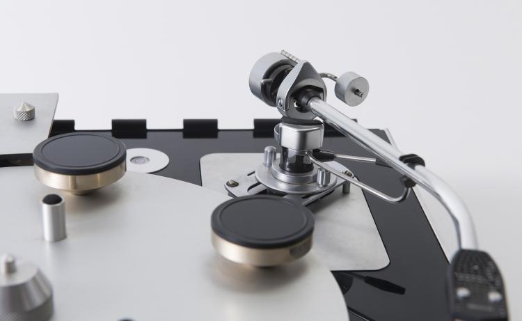 Bild 4 zu Objekt, 'Reference Hydraulic' record player, 1964, David Gammon, JA Michell Engineering Ltd., Boreham Wood, Hertfortshire, 125A 99