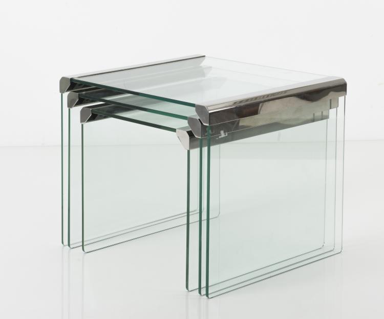 Bild 2 zu Objekt, Three 'T 33' nesting tables, 1982, Pierangelo Gallotti, Gallotti & Radice, Cermenate, 125B 475