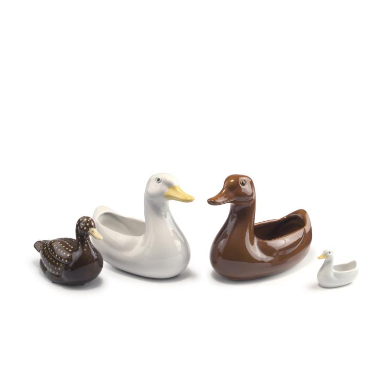 Hauptbild zu Objekt, Drei Blumen&uuml;bert&ouml;pfe 'Anitre', 1960er Jahre, Piero Fornasetti, Fornasetti, Mailand, 125B 373