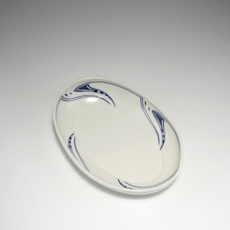 Bild 1 zu Objekt, Oval 'Whiplash' serving platter, 1903-04, Henry van de Velde, Mei&szlig;en, KPM, 126 824
