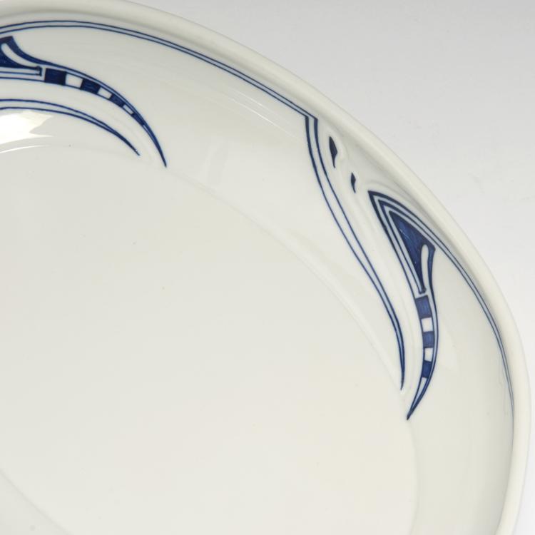 Bild 2 zu Objekt, Oval 'Whiplash' serving platter, 1903-04, Henry van de Velde, Mei&szlig;en, KPM, 126 824