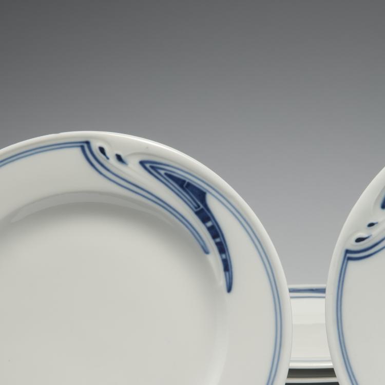 Bild 1 zu Objekt, Eight 'Whiplash' biscuit plates, 1903-04, Henry van de Velde, Mei&szlig;en, KPM, 126 826