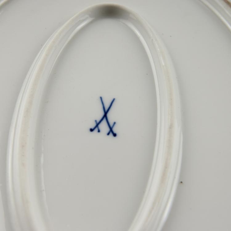 Bild 3 zu Objekt, Zwei ovale Vorlegeplatten 'Peitschenhieb', 1903-04, Henry van de Velde, Mei&szlig;en, KPM, 126 831