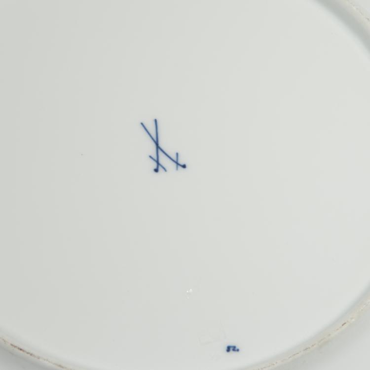 Bild 2 zu Objekt, Zwei Vorlegeplatten 'Peitschenhieb', 1903-04, Henry van de Velde, Mei&szlig;en, KPM, 126 832