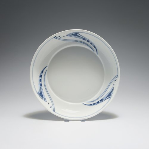 'Whiplash' serving dish, 1903-04