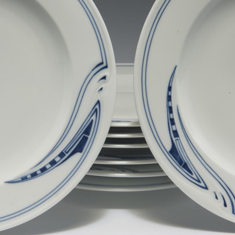 Bild 1 zu Objekt, Eight 'Whiplash' dining plates, 1903-04, Henry van de Velde, Mei&szlig;en, KPM, 126 835