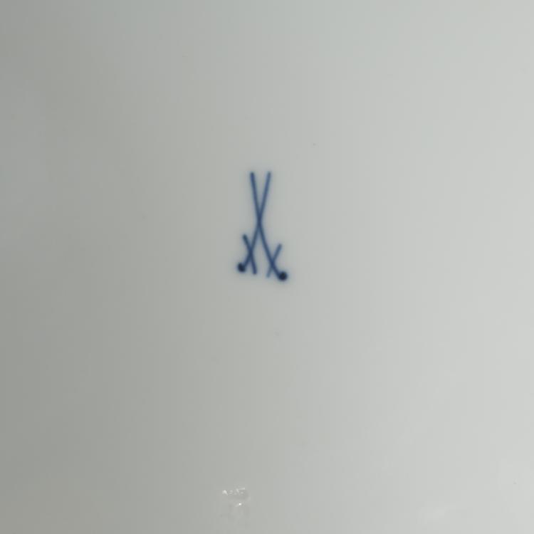 Bild 2 zu Objekt, Eight 'Whiplash' dining plates, 1903-04, Henry van de Velde, Mei&szlig;en, KPM, 126 835