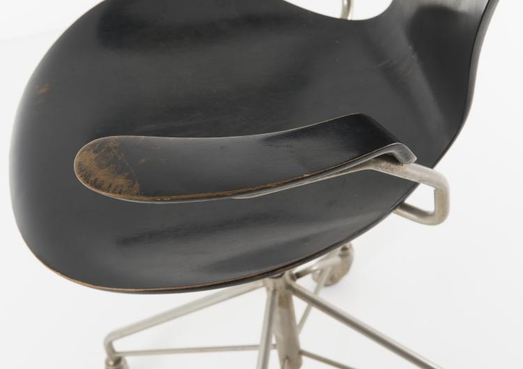 Bild 2 zu Objekt, Arbeitsstuhl '3217', 1955, Arne Jacobsen, Hansen, Fritz, Aller&oslash;d, 125B 202