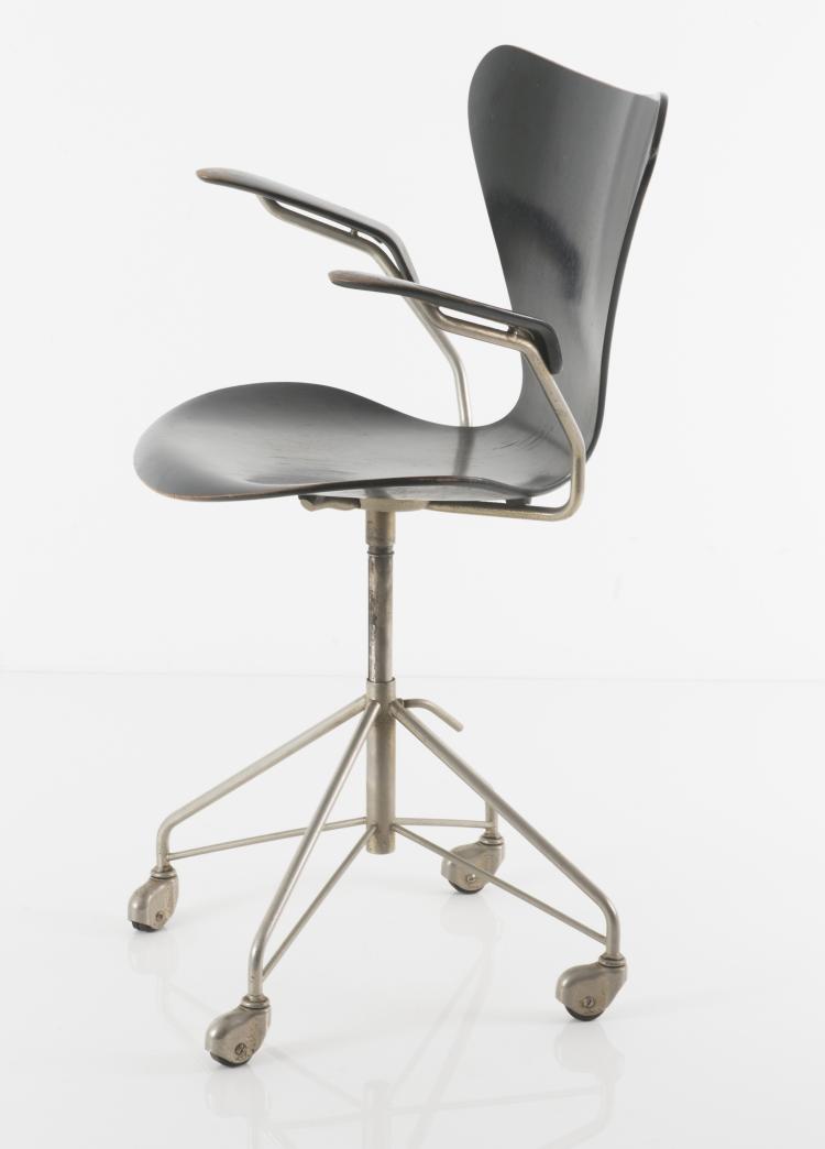 Bild 5 zu Objekt, Arbeitsstuhl '3217', 1955, Arne Jacobsen, Hansen, Fritz, Aller&oslash;d, 125B 202