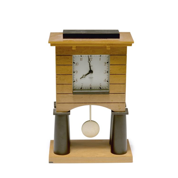 Hauptbild zu Objekt, Kaminuhr, 1988, Michael Graves, Alessi spA, Crusinallo, 125B 477