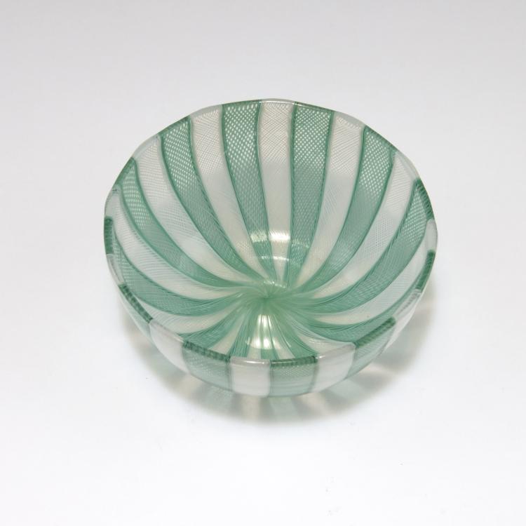 Bild 1 zu Objekt, 'Zanfirico' bowl, 1950s, Paolo Venini, Venini & C., Murano, 125C 520