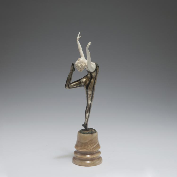 Hauptbild zu Objekt, Snake dancer, past 1924, Otto Poertzel, 126 458