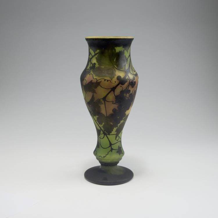 Hauptbild zu Objekt, Vase 'Vigne, soleil couchant', um 1915, Daum Fr&egrave;res, Nancy, 126 101