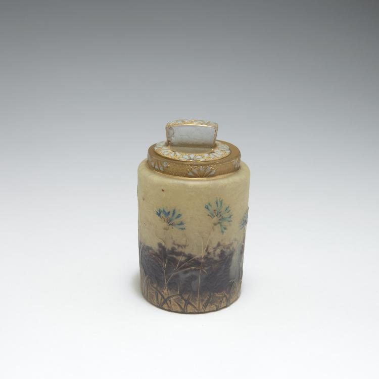 Bild 1 zu Objekt, 'Bleuets' box and cover, 1901, Daum Fr&egrave;res, Nancy, 126 37