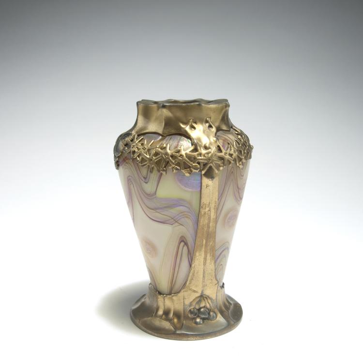 Bild 1 zu Objekt, Vase mit vergoldeter Zinnmontierung, 1903, Friedrich Adler, L&ouml;tz Wwe., Klosterm&uuml;hle, 126 371