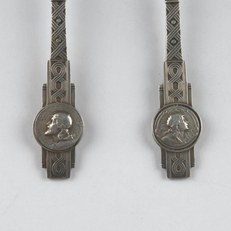Bild 1 zu Objekt, Two 'Tristan and Iseult' serving spoons, 1903, Adolph Amberg, Bruckmann & S&ouml;hne, Heilbronn, 126 531