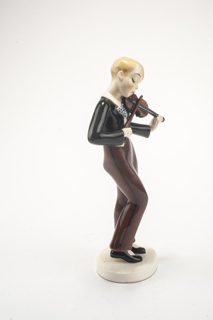 Bild 1 zu Objekt, Young violin player, c1940, Claire Herczeg-Weiss, Rosenthal, Selb, 126 886