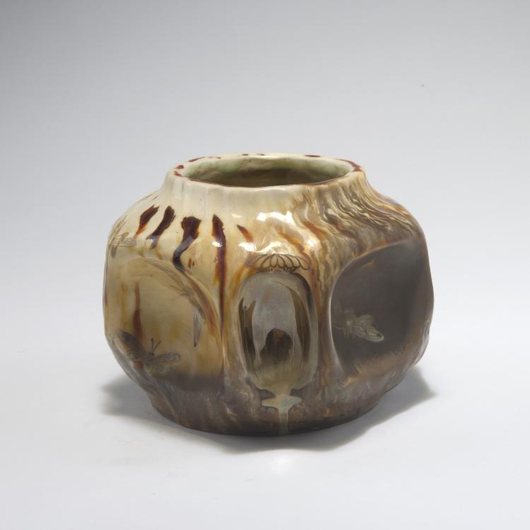Bild 1 zu Objekt, Vase 'Spinne und Opfer', um 1900, Keller & Gu&eacute;rin, Lun&eacute;ville, 126 728