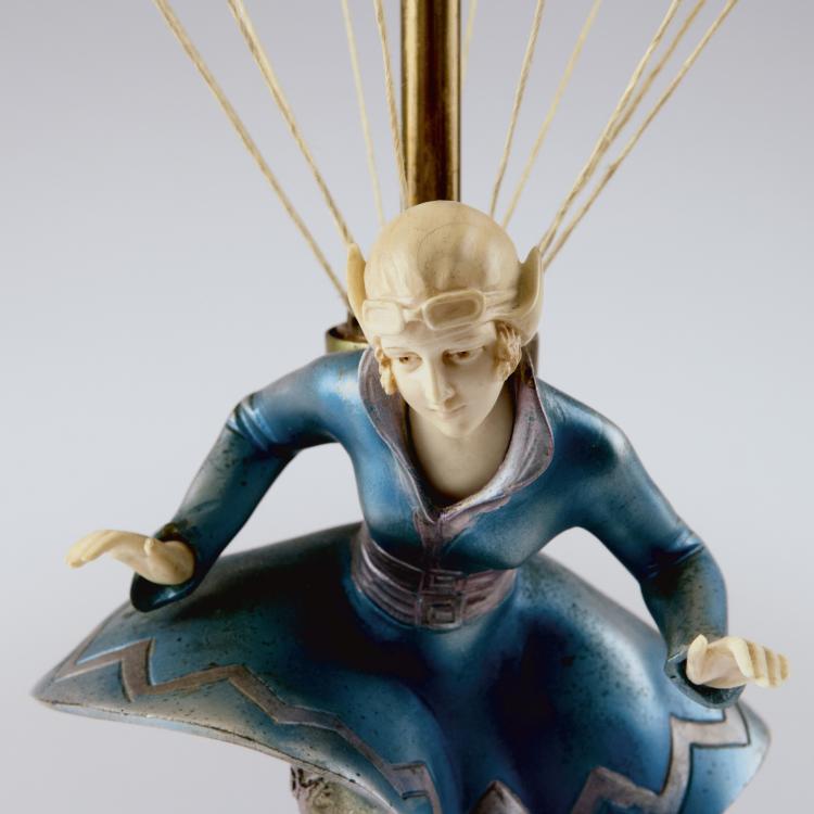Bild 3 zu Objekt, 'Parachutist' table light, 1920s, Richard W. Lange, Rosenthal & Maeder, 126 428