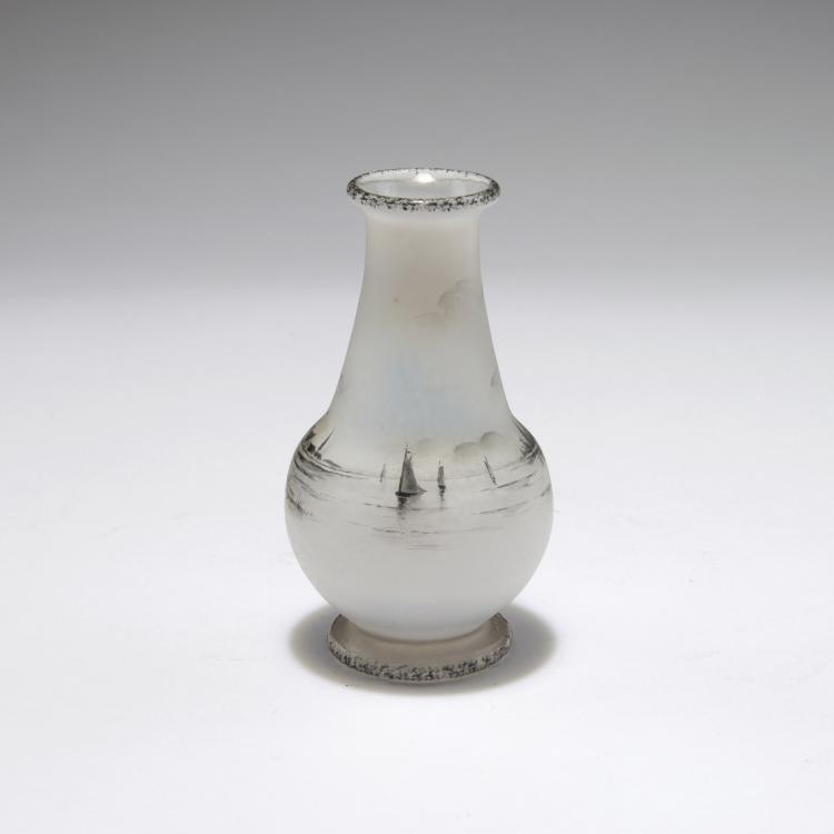 Bild 1 zu Objekt, Miniaturvase 'Delft', 1899, Daum Fr&egrave;res, Nancy, 126 25