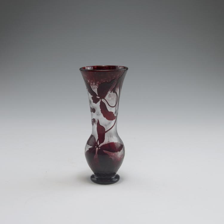 Bild 1 zu Objekt, Martel&eacute;-Vase 'Vigne vierge et araign&eacute;e', um 1896-99, Daum Fr&egrave;res, Nancy, 126 23