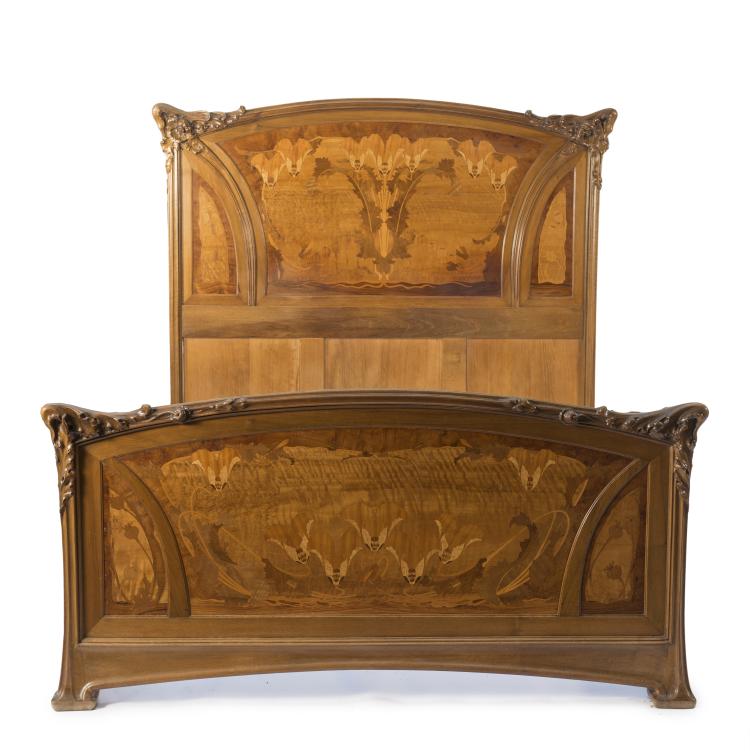 Hauptbild zu Objekt, Gro&szlig;es Bett und zwei Nachtk&auml;stchen, 1900, Majorelle, 126 633