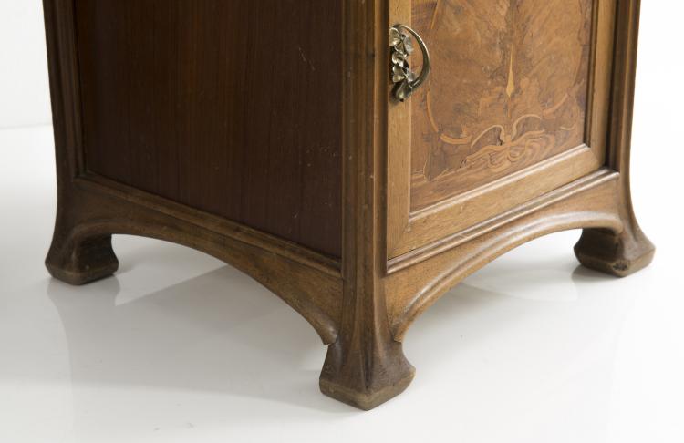 Bild 5 zu Objekt, Gro&szlig;es Bett und zwei Nachtk&auml;stchen, 1900, Majorelle, 126 633