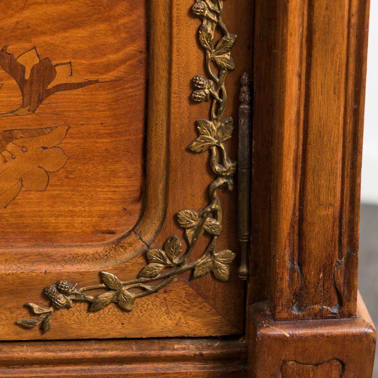 Bild 11 zu Objekt, Vitrinenschrank, um 1900, Nancy, 132B 585