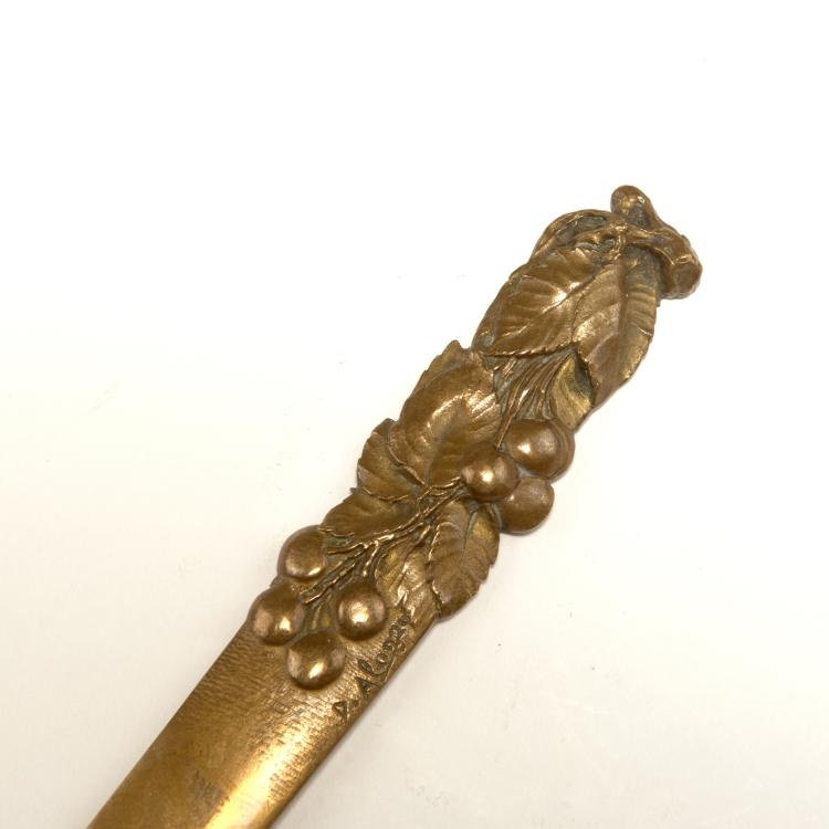 Bild 1 zu Objekt, Papiermesser mit Kirschen, um 1900, Alonzo, Dominique, 126 572