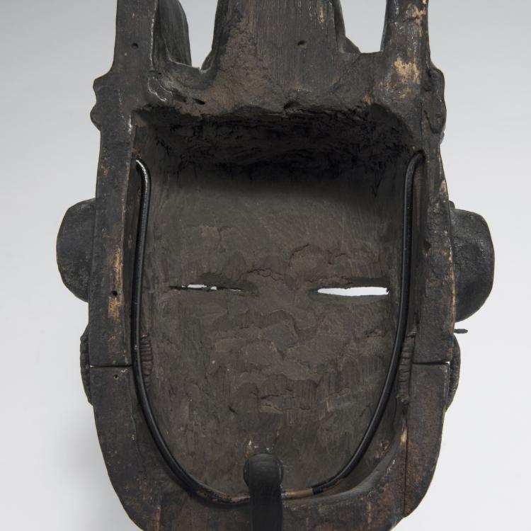 Bild 3 zu Objekt, Zoomorphe Klappkiefer-Maske , Nigeria, 127C 756