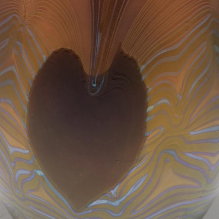 Bild 2 zu Objekt, Ph&auml;nomen-Vase mit Herzen, 1902, L&ouml;tz Wwe., Klosterm&uuml;hle, 126 330