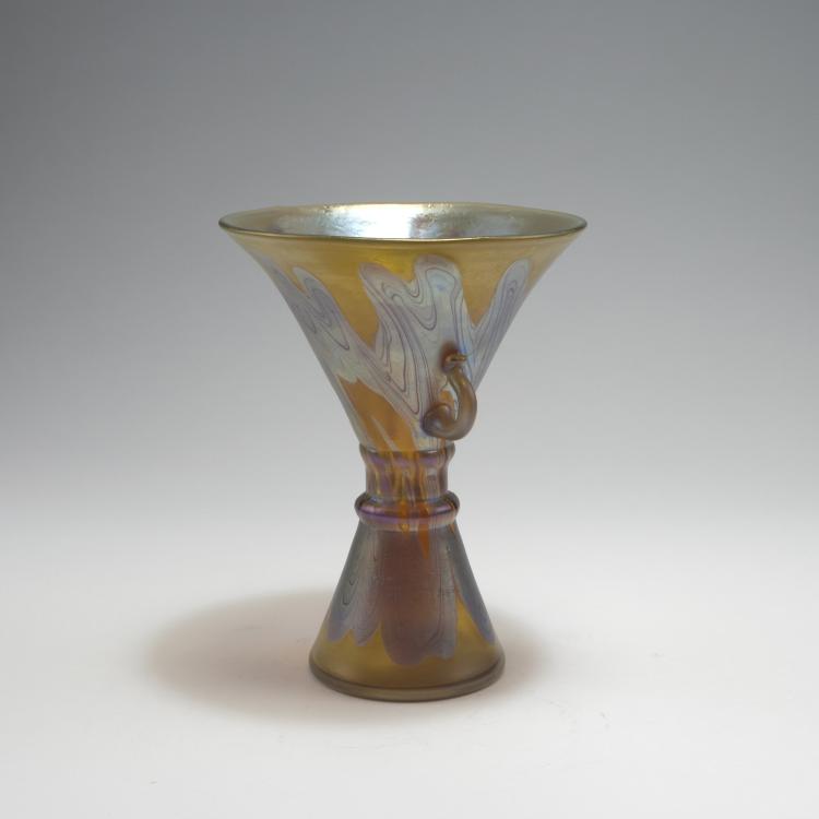 Bild 1 zu Objekt, Ph&auml;nomen-Vase mit Spaun-Signatur, 1900, L&ouml;tz Wwe., Klosterm&uuml;hle, 126 314